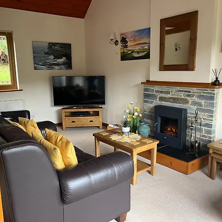 The Nineteenth, Oakridge St Mellion, Free Golf/spa Holiday home